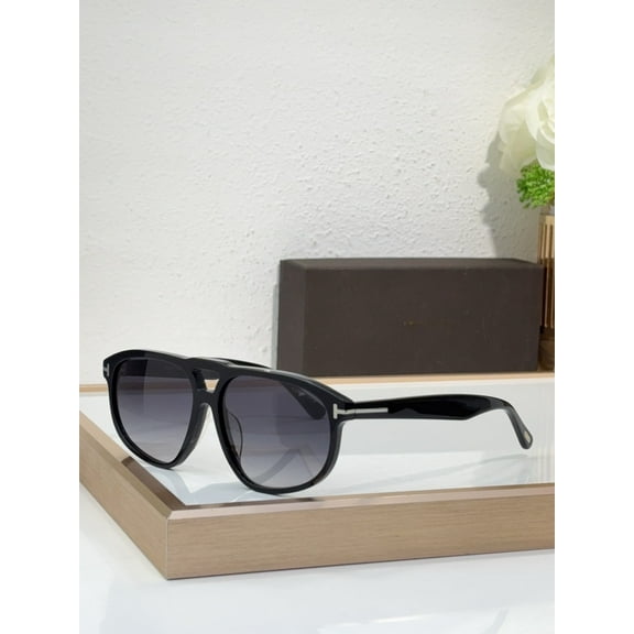 US Exclusive for Tom.For FT1000 Premium Sunglasses - 58mm Square Frame with Signature T-Bar,Purple