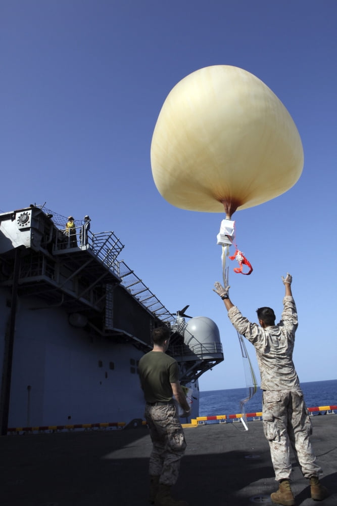 US Marines launch a Combat SkySat High Altitude Operations Payload system from USS Kearsarge Canvas Art - Stocktrek Images (23 x 34)
