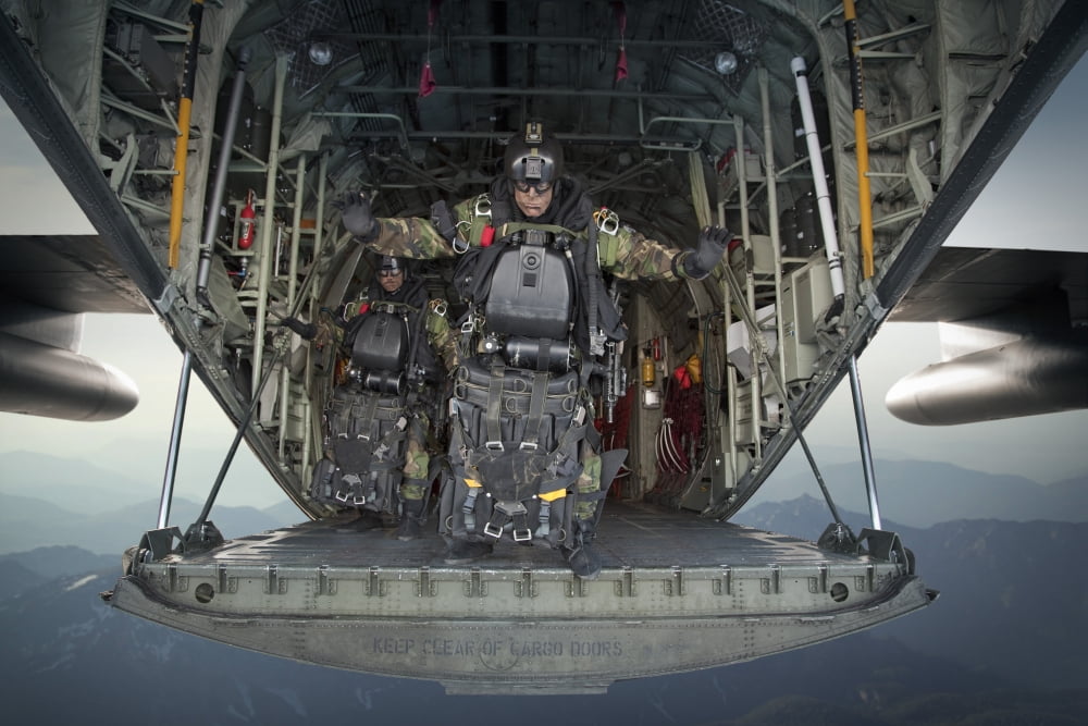 US Navy SEALs combat diver prepares for HALO jump operations from a C-130 Hercules Canvas Art - Tom WeberStocktrek Images (18 x 12)