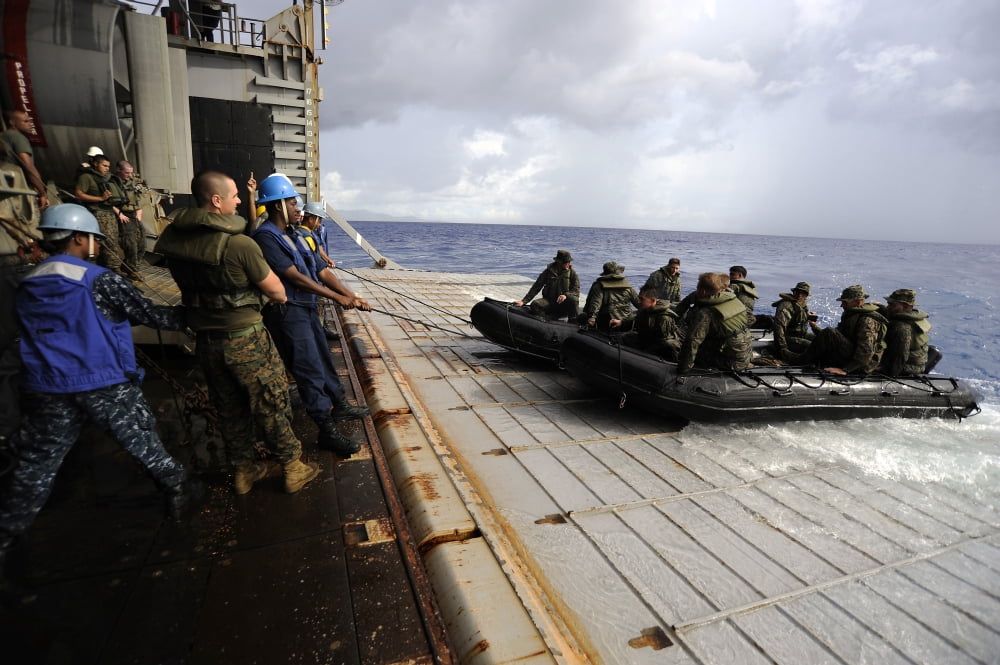 US Sailors and Marines recover a combat rubber reconnaissance craft Canvas Art - Stocktrek Images (34 x 23)