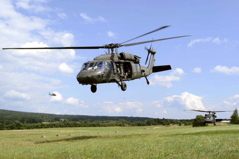 US Soldiers conduct air movement training Canvas Art - Stocktrek Images (34 x 23)