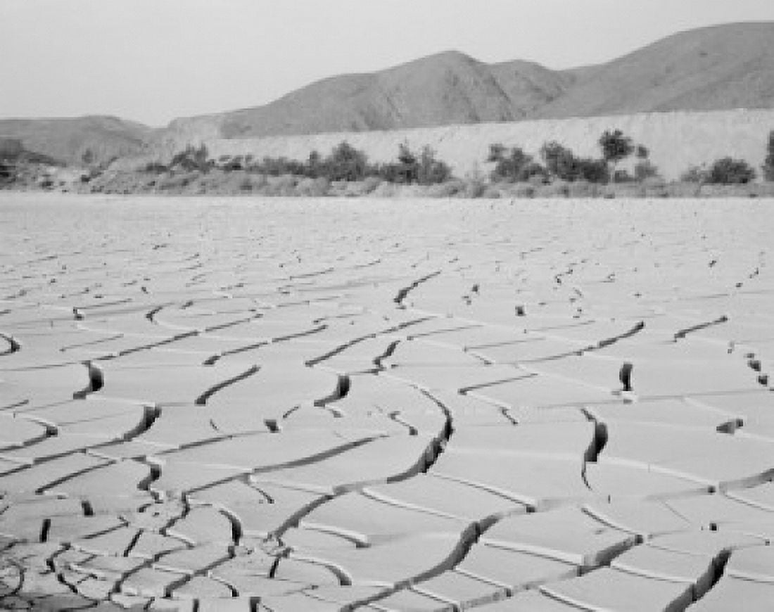 USA California Barren landscape near Lake Elsinore Canvas Art - (24 x 36)