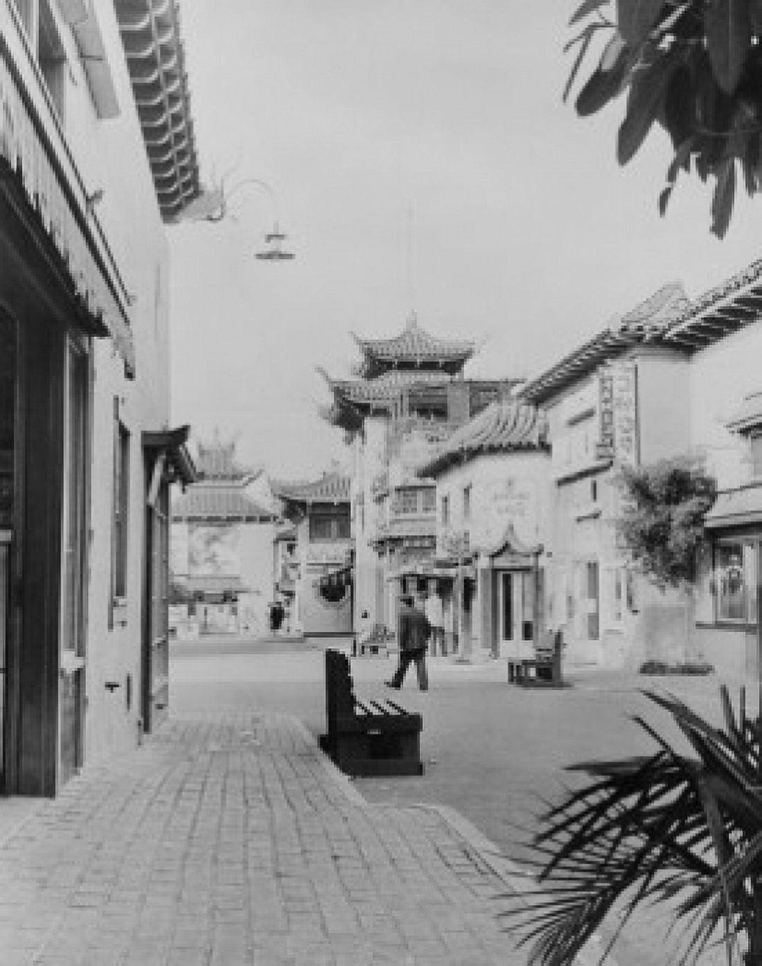 USA California Los Angeles Chinatown Canvas Art - (18 x 24)