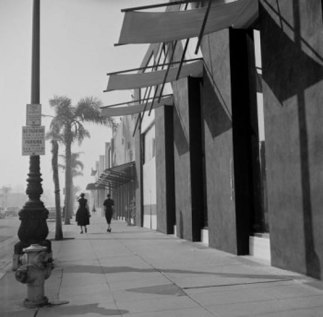 USA California Los Angeles Wilshire Boulevard Miracle Mile famed shopping district Canvas Art - (18 x 24)
