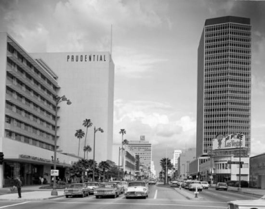 USA California Los Angeles Wilshire Boulevard street view Canvas Art - (18 x 24)