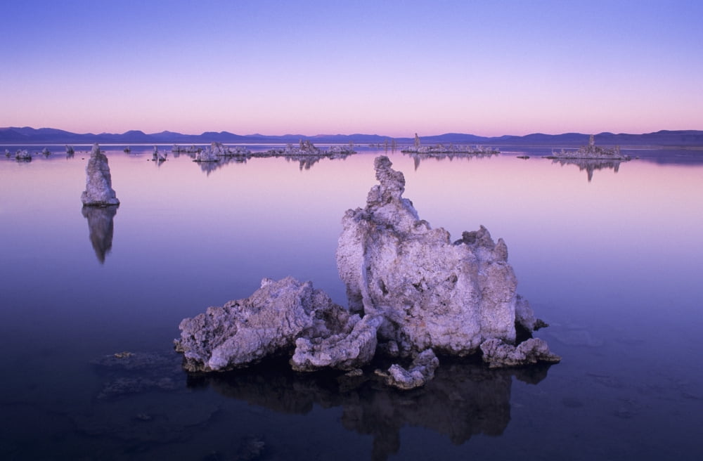 USA California Tufa Formations And Lake At Dusk Mono Lake Tufa State Reserve Canvas Art - Greg Vaughn Design Pics (17 x 11)