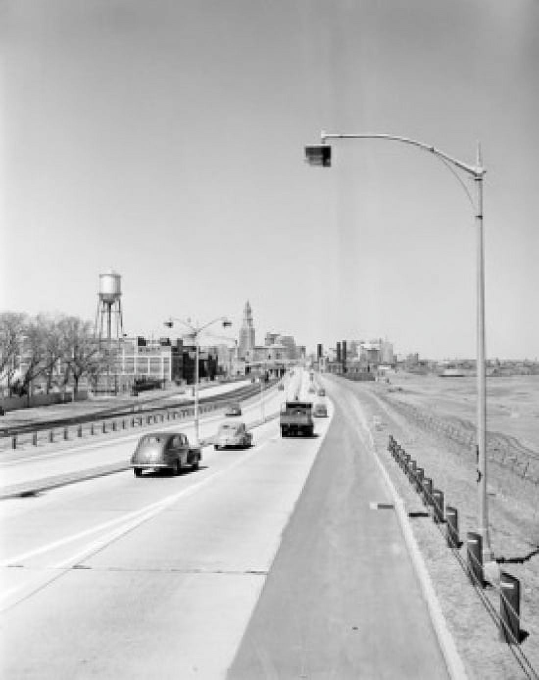 USA Connecticut Hartford Urban traffic Canvas Art - (18 x 24)