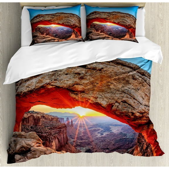 USA Duvet Cover Set, Famous Sunrise at Mesa Arch in Canyonlands National Park, Utah, USA, Decorative 3 Piece Bedding Set with 2 Pillow Shams, Calking Size, Pale Brown Sky Blue, by Ambesonne