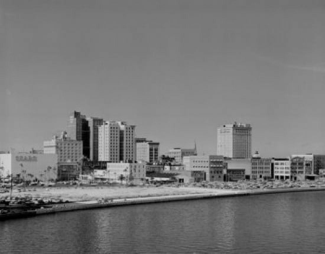 USA Florida Jacksonville St Elmo West Acosta Bridge Cityscape Canvas Art - (18 x 24)
