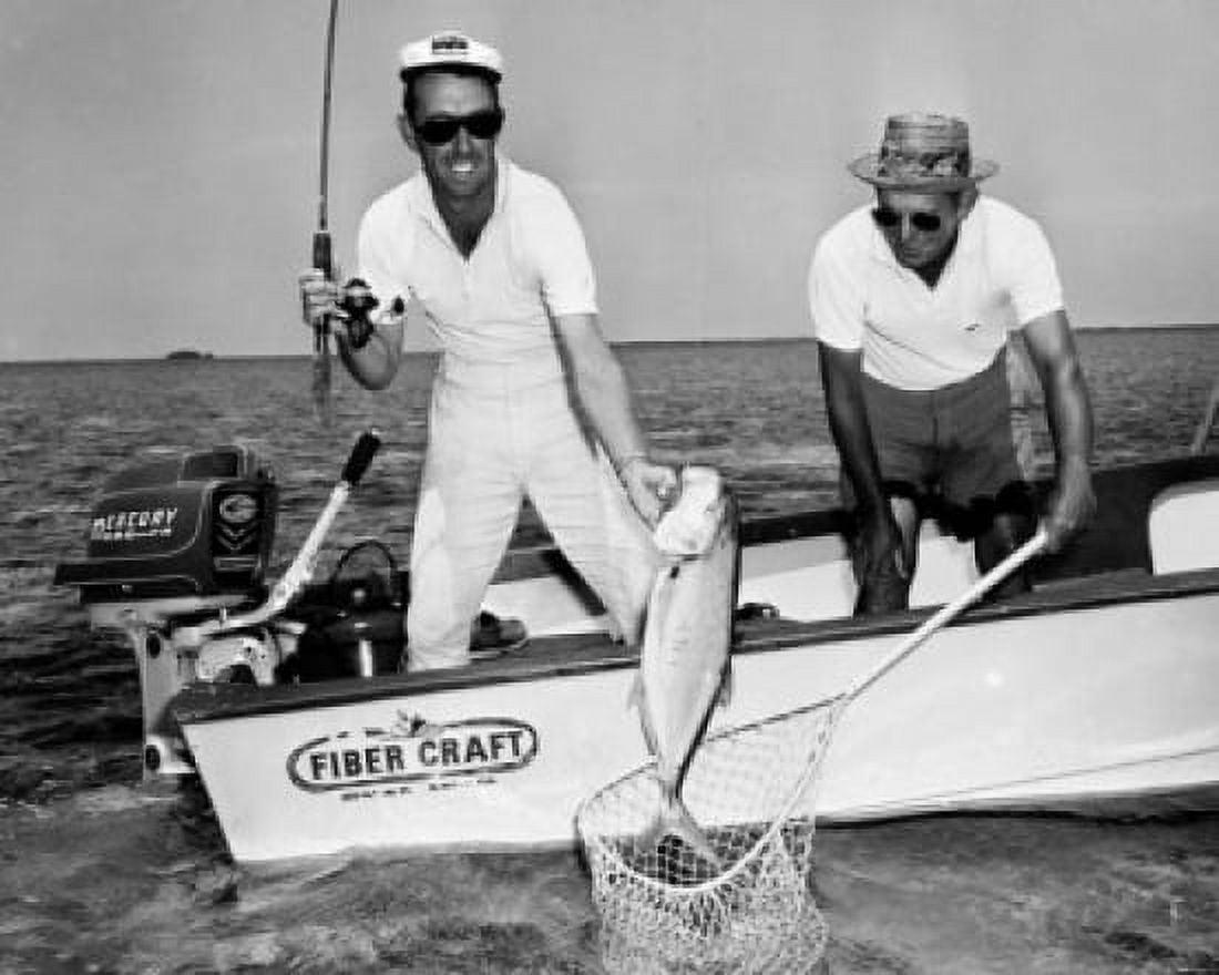 USA Florida Marquesas Key Fishermen landing Bar Jack fish Canvas Art -  (18 x 24)