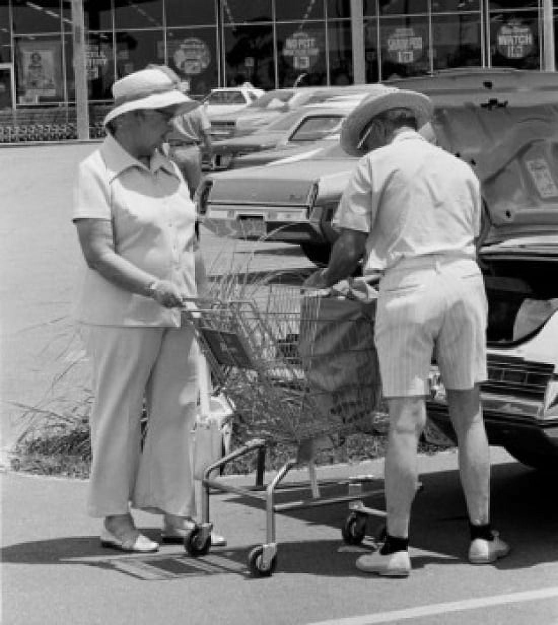 USA Florida Retired couple shopping Canvas Art - (18 x 24)