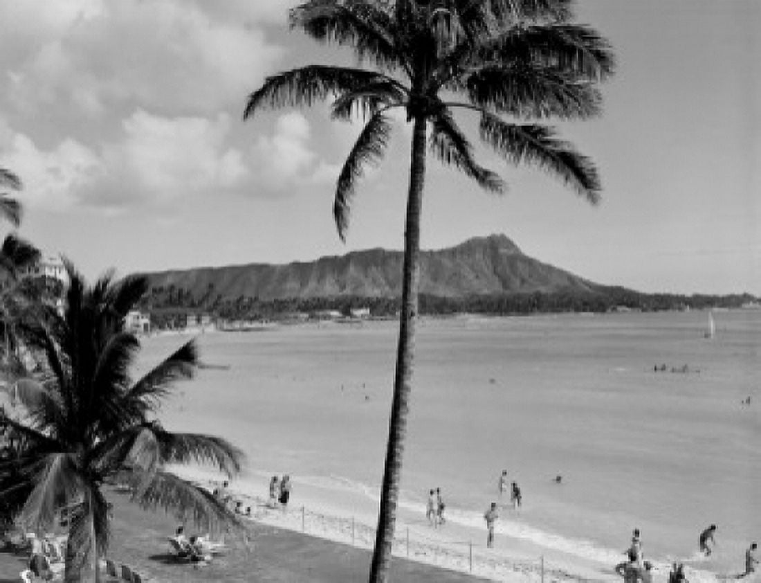 USA Hawaii Diamond Head Canvas Art - (24 x 36)