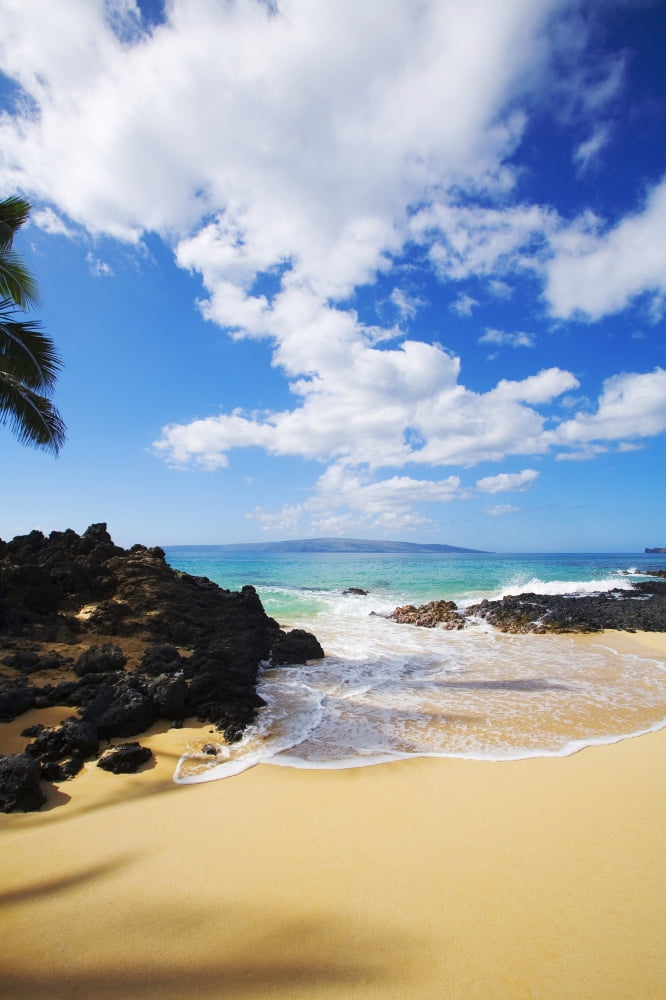 USA Hawaii Islands Maui Maui Wai Or Secret Beach Makena Canvas Art - Ron Dahlquist Design Pics (11 x 17)
