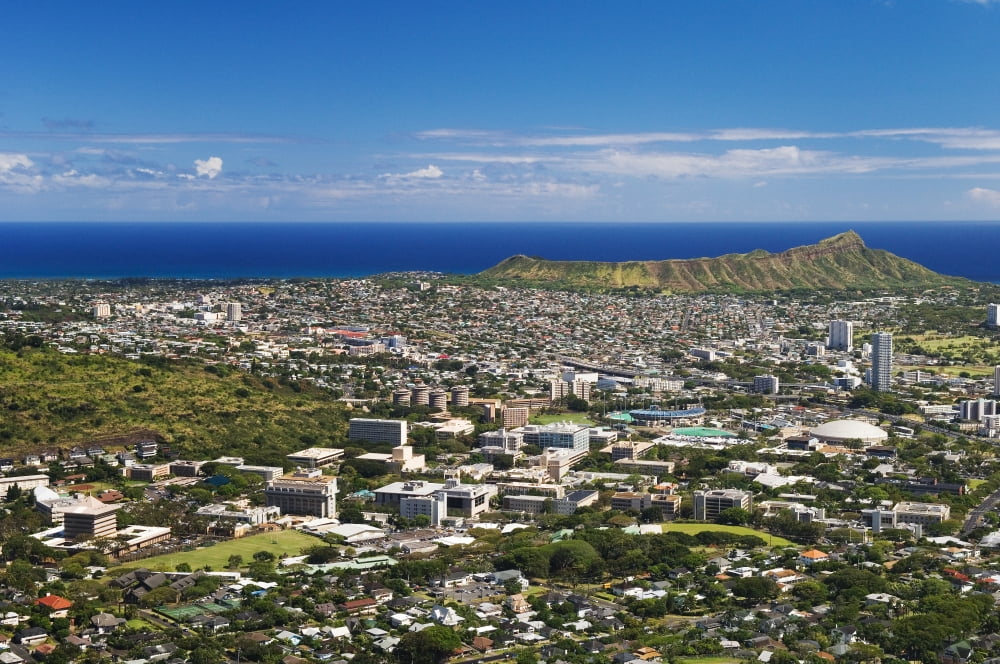 USA Hawaii Islands Oahu Diamond Head and Uh Manoa campus seen from lookout at Puu Ualaokua Park Honolulu Canvas Art - Greg Vaughn  Design Pics (17 x 11)