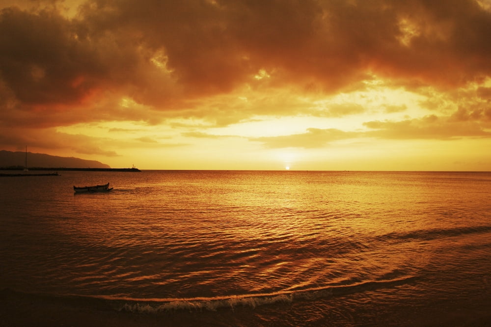 USA Hawaii Oahu Sunset over Pacific Ocean North Shore Canvas Art - Vince Cavataio Design Pics (17 x 11)