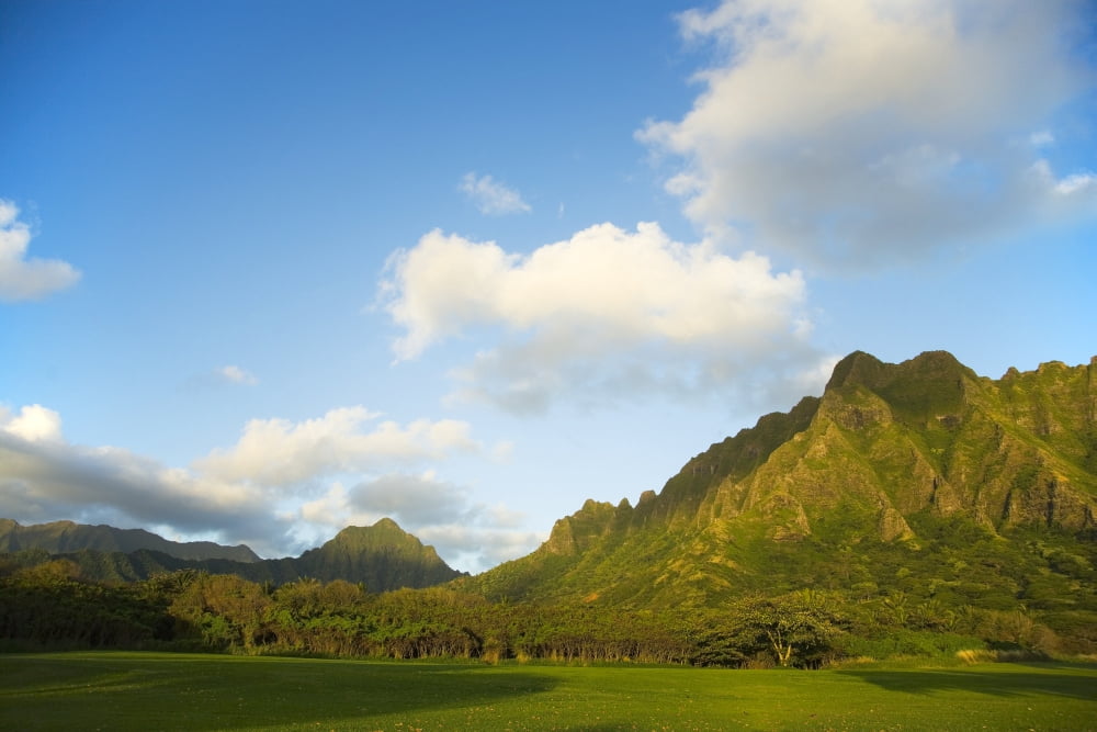 USA Hawaii View of Kualoa Ranch from Kualoa Beach Park Oahu Canvas Art - Dana Edmunds Design Pics (17 x 11)