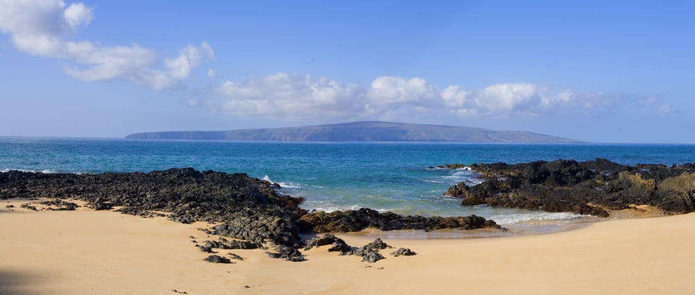 USA Hawaii Wai Beach with Kahoolawe in background Maui Canvas Art - Ron Dahlquist Design Pics (21 x 9)