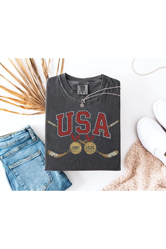 USA Hockey Gold Medal Vintage Graphic T-Shirt – 1980 & 2026 Inspired Ice Hockey Fan Tee