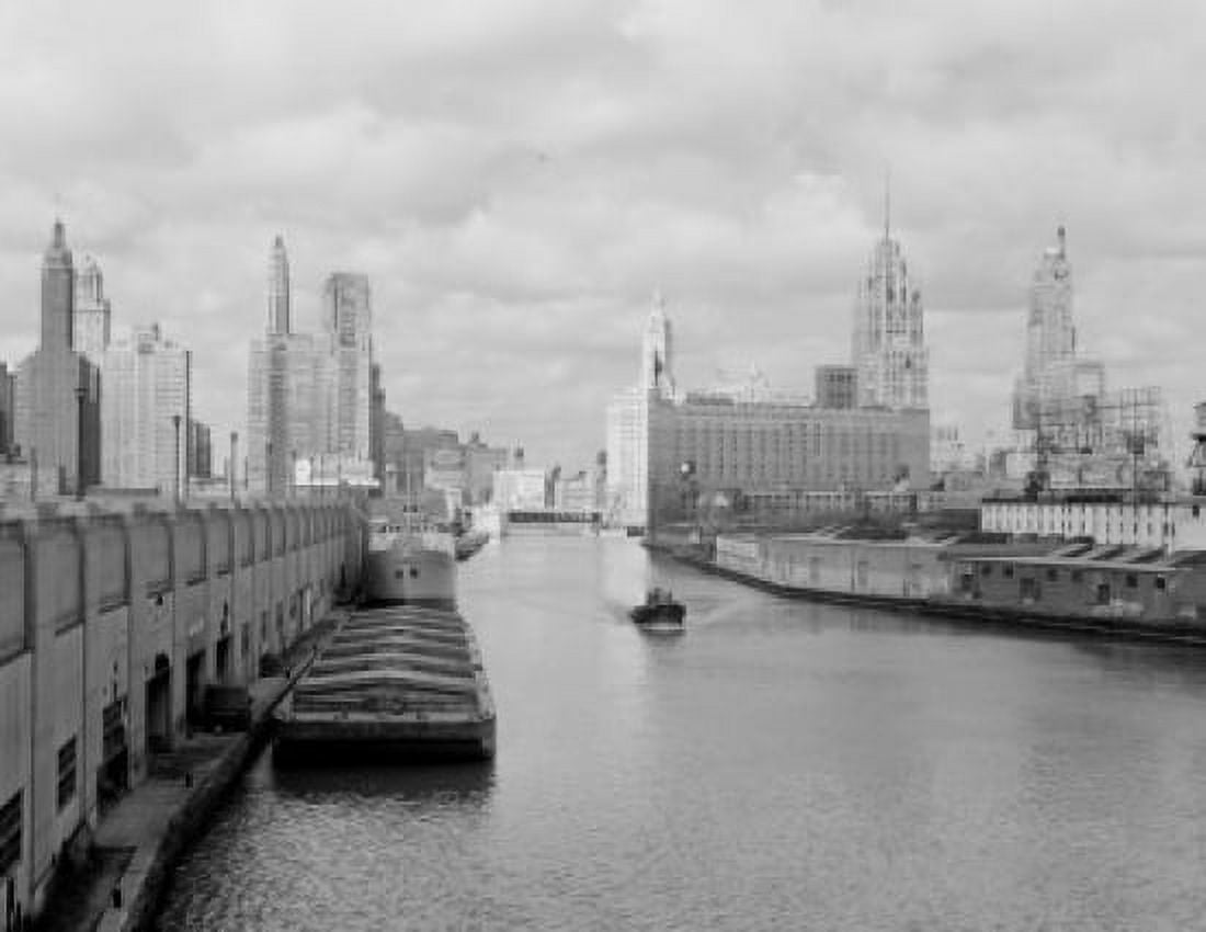 USA Illinois Chicago Chicago river Wrigley building Tribune tower and Sheraton Hotel in background Canvas Art - (18 x 24)