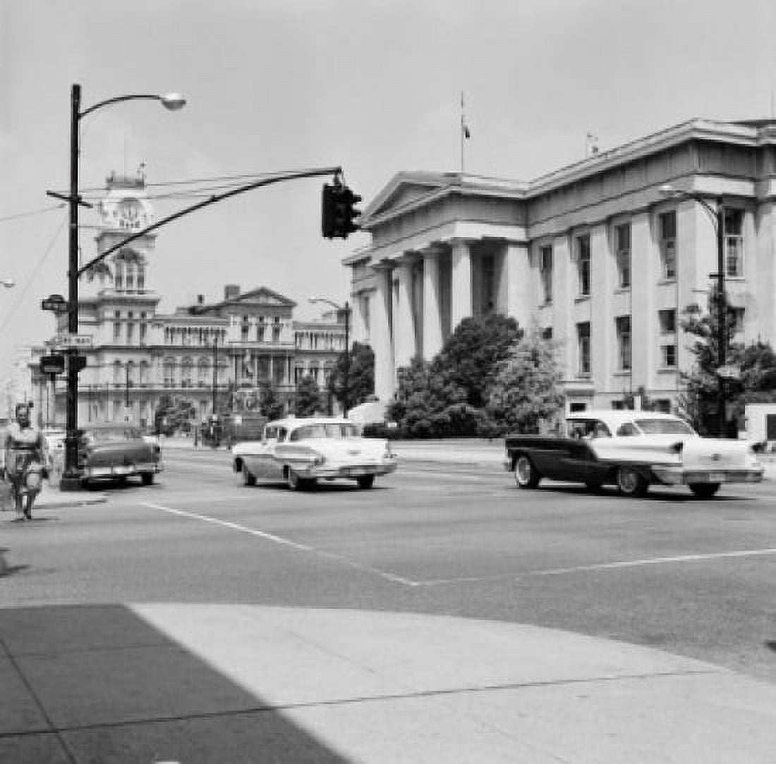 USA Kentucky Louisville Jefferson County Courthouse with City Hall in background Canvas Art - (24 x 36)