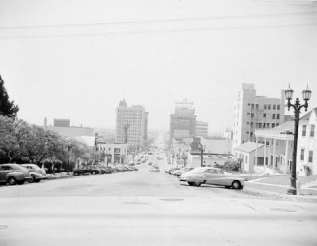 USA Looking South on Vine Street Canvas Art - (18 x 24)
