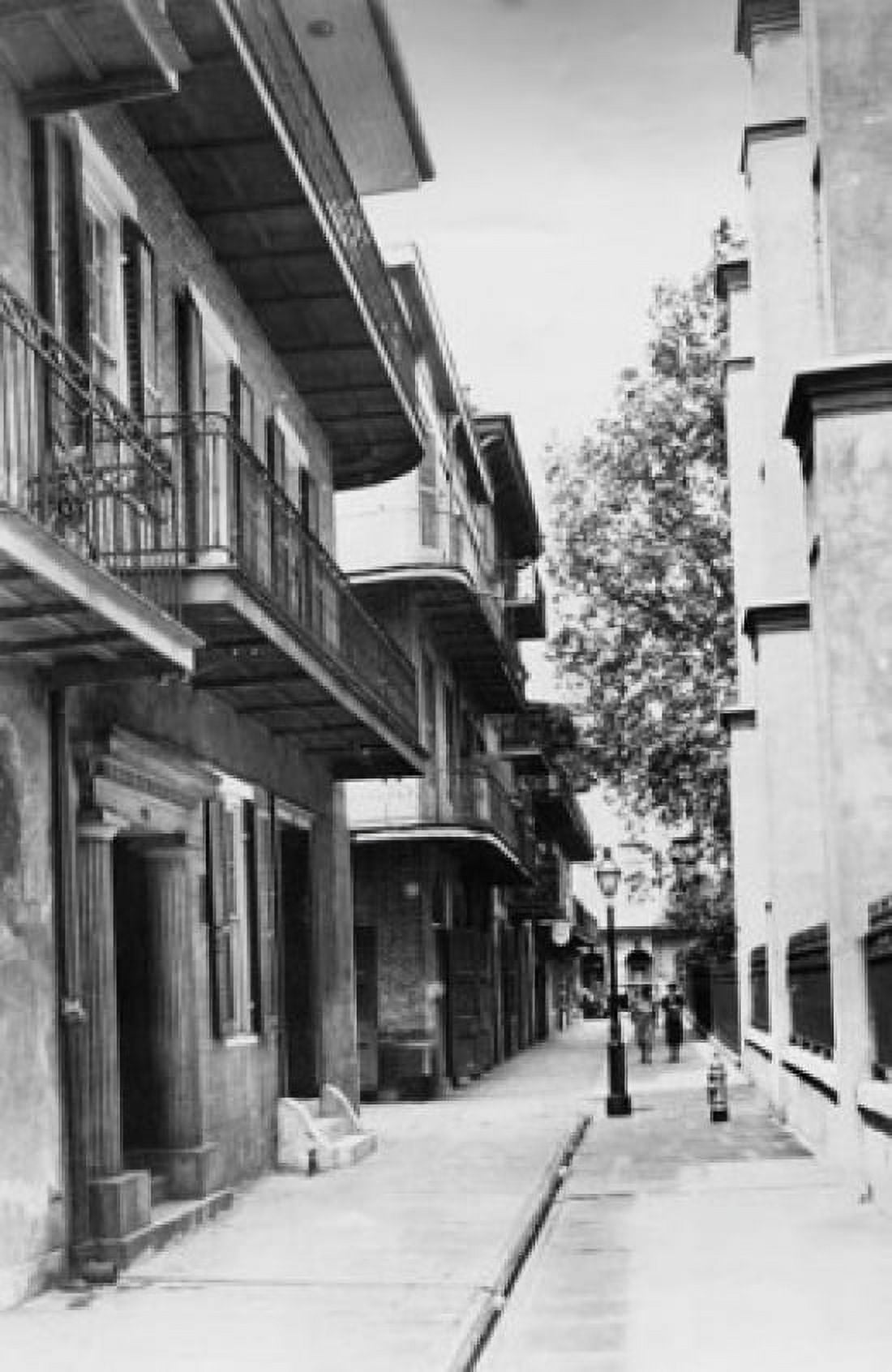 USA Louisiana New Orleans Pirates Alley Canvas Art - (24 x 36)