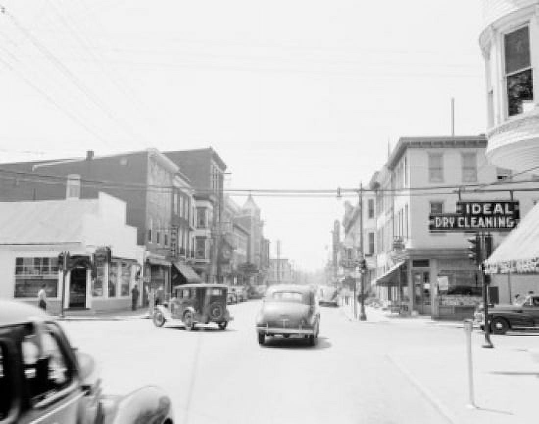 USA Maryland Penna near Hagerstown city street Canvas Art - (24 x 36)