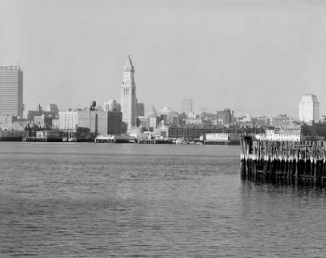 USA Massachusetts Boston cityscape Canvas Art - (18 x 24)