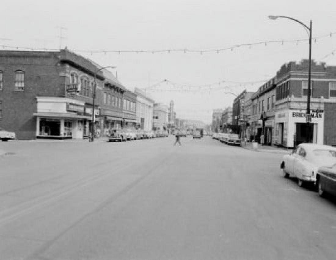 USA Minnesota Hibbing main street Canvas Art - (24 x 36)