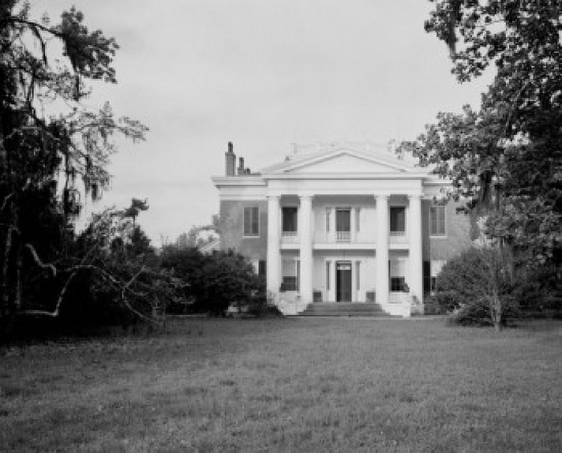 USA Mississippi Melrose Antebellum mansion built in 1845 Canvas Art - (18 x 24)