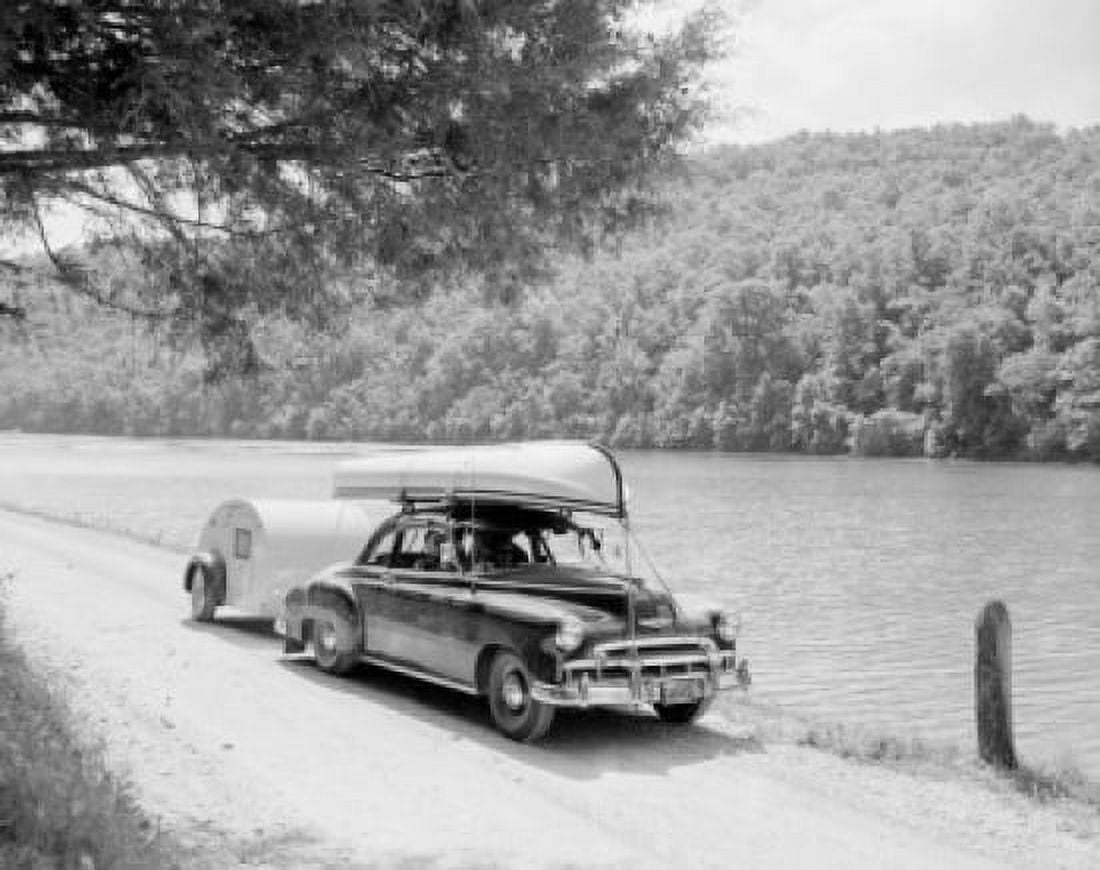 USA Missouri Roaring River Lake car with trailer and boat on roof Canvas Art - (18 x 24)