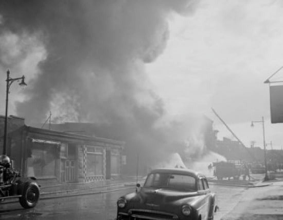 USA New Jersey Passaic Fire at old printing plant storehouse Canvas Art - (24 x 36)