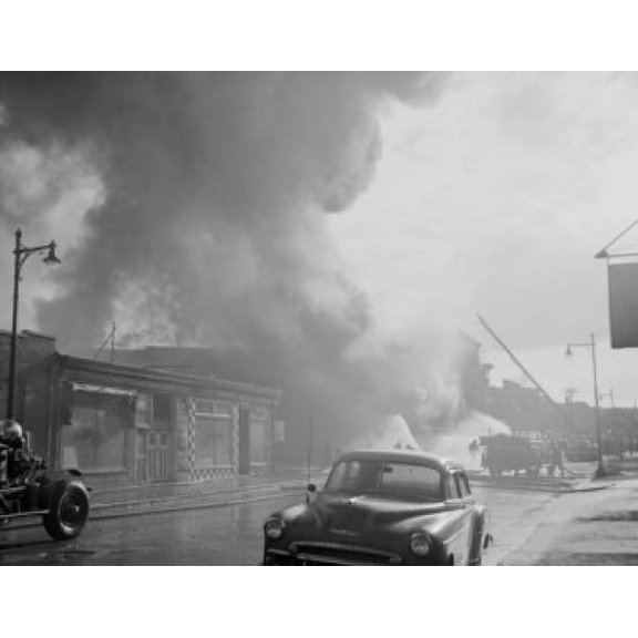 USA New Jersey Passaic Fire at old printing plant storehouse Canvas Art - (24 x 36)