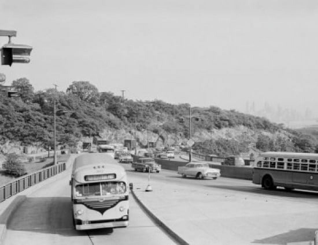 USA New Jersey Weehawken moderate traffic on approaches to Lincoln Tunnel Canvas Art - (18 x 24)