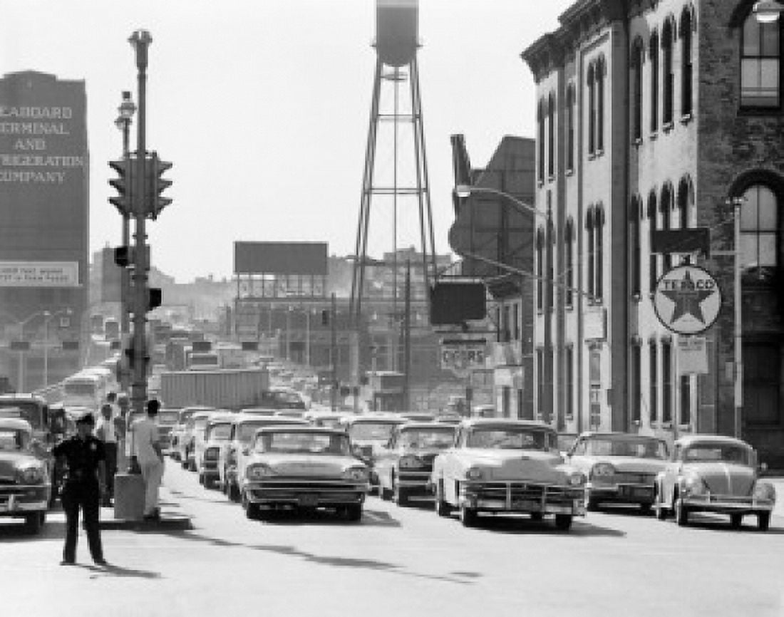 USA New Jersey approach to Holland Tunnel Canvas Art - (24 x 36)
