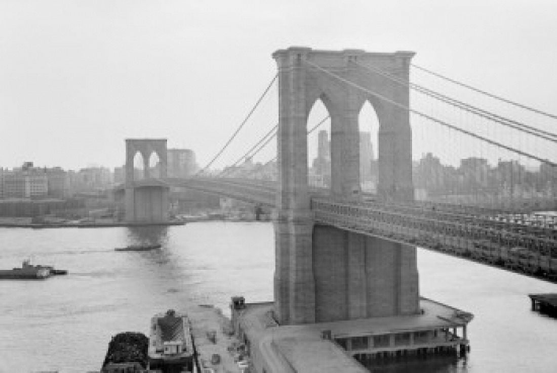 USA New York City Brooklyn Bridge Canvas Art - (24 x 36)
