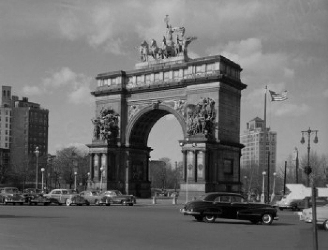USA New York City Brooklyn Grand Army Plaza Canvas Art - (18 x 24)