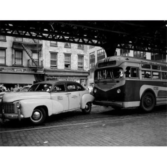 USA New York City Bus & Taxi Accident on 3Rd Avenue Poster Print