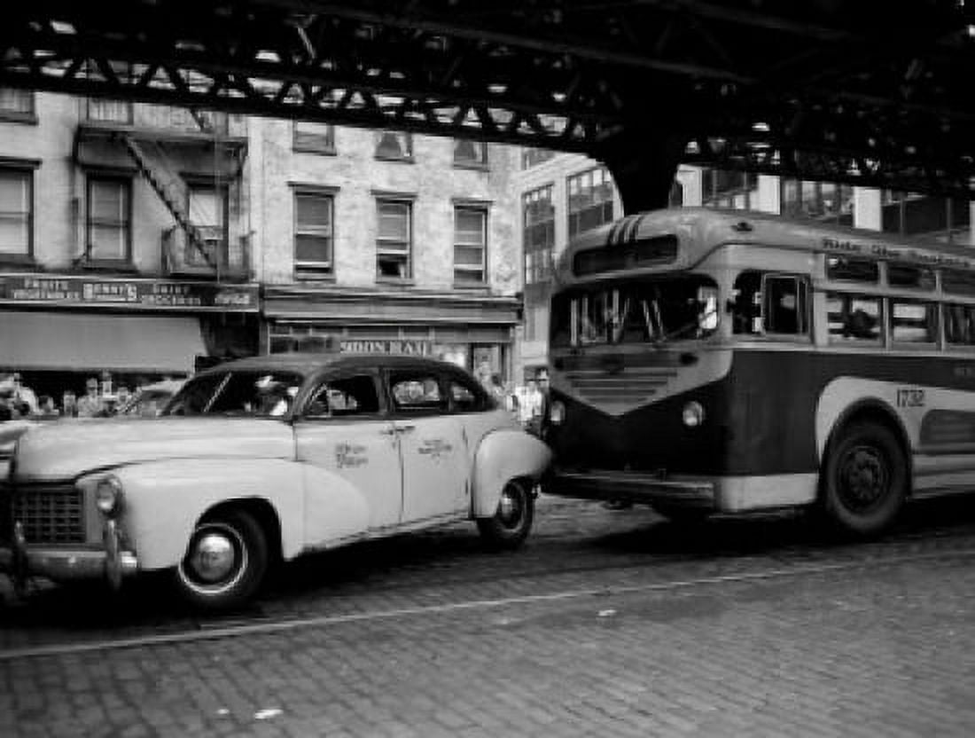 USA New York City Bus and Taxi accident on 3rd Avenue Canvas Art - (24 x 36)