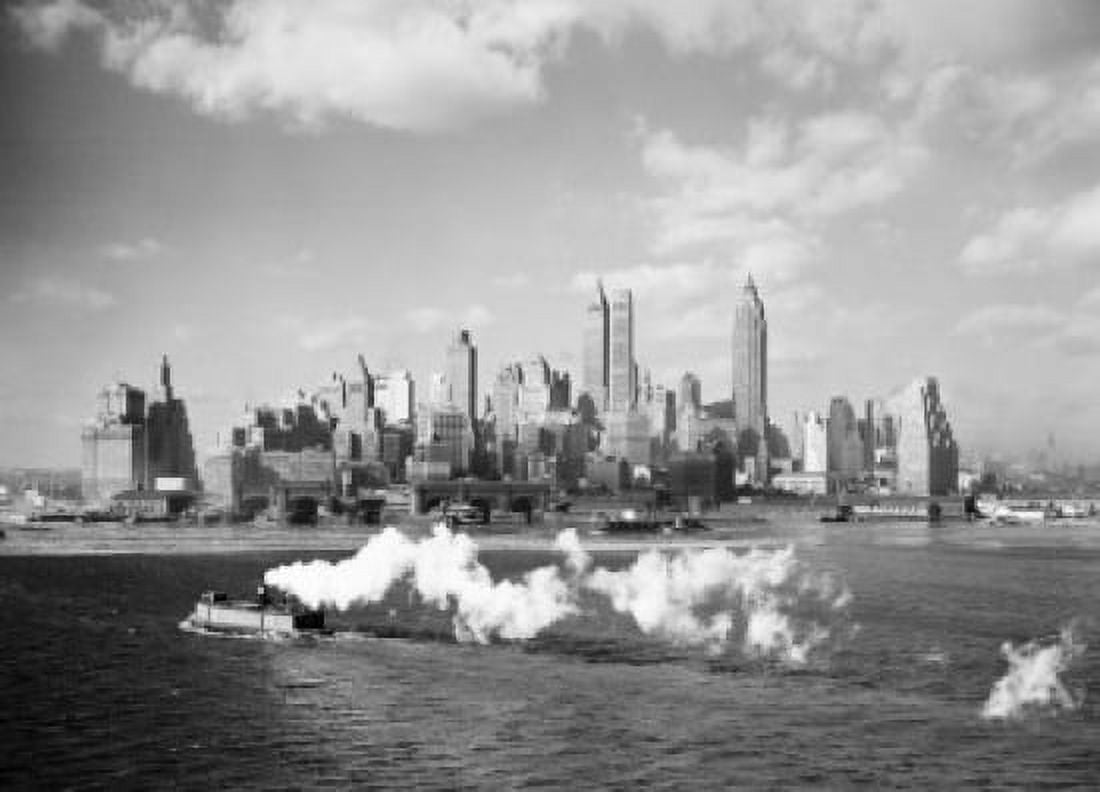 USA New York City City skyline Canvas Art - (18 x 24)