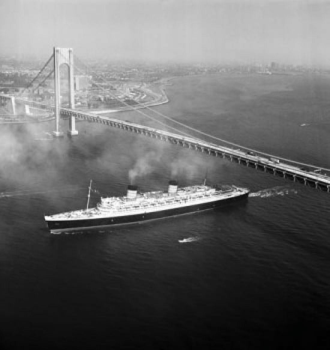 USA New York City Cruise ship passing under Verrazano-Narrows Bridge Canvas Art - (18 x 24)