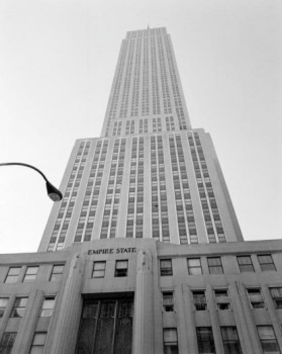 USA New York City Empire State Building Canvas Art - (18 x 24)