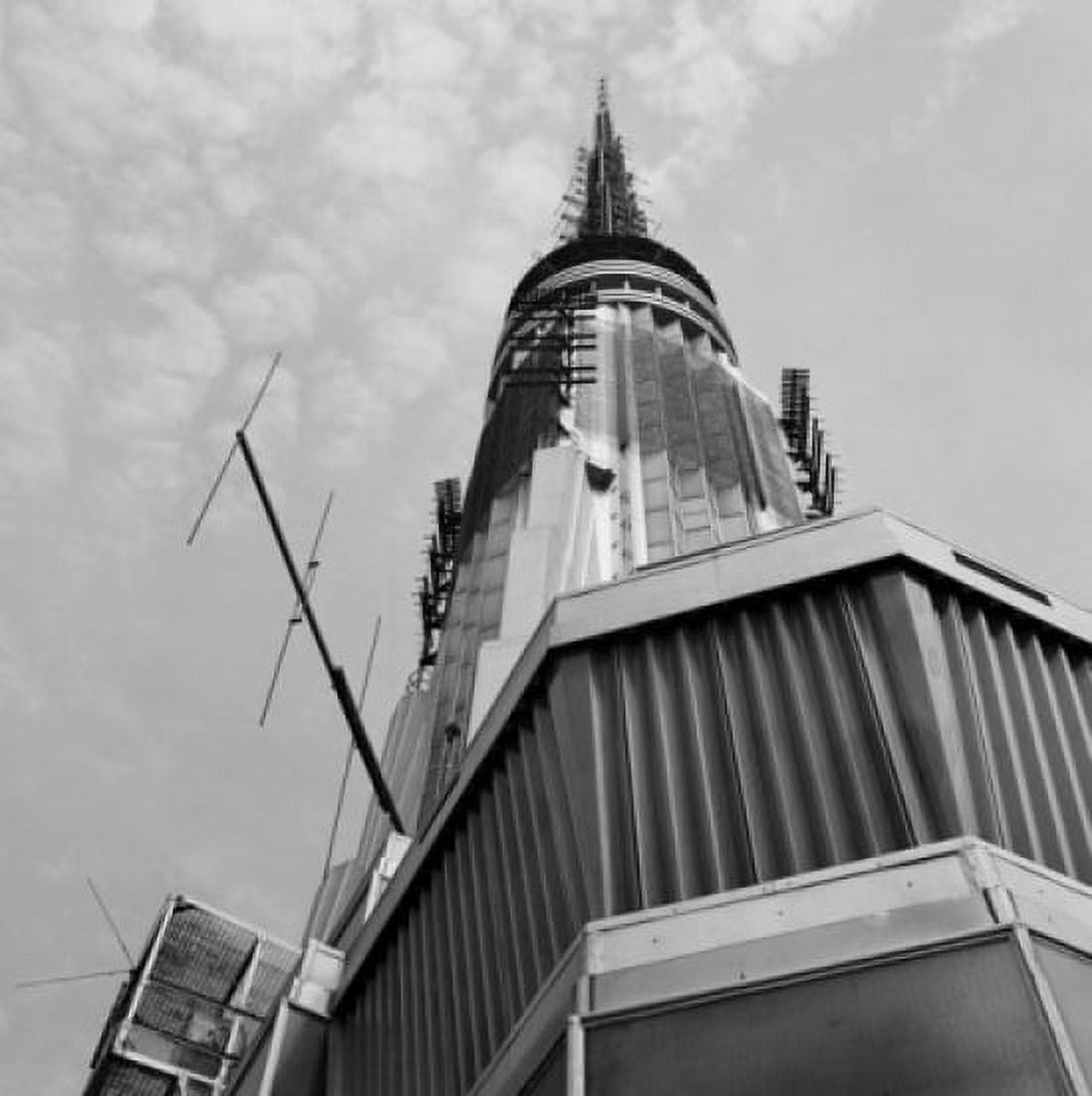USA New York City Empire State Building Tower Canvas Art - (18 x 24)