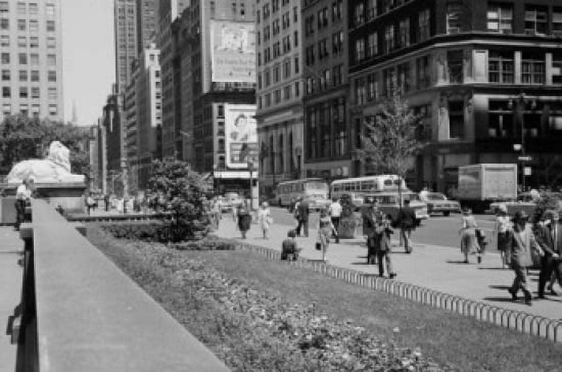 USA New York City Fifth Avenue and 42nd Street looking North from New York Public Library Canvas Art - (24 x 36)