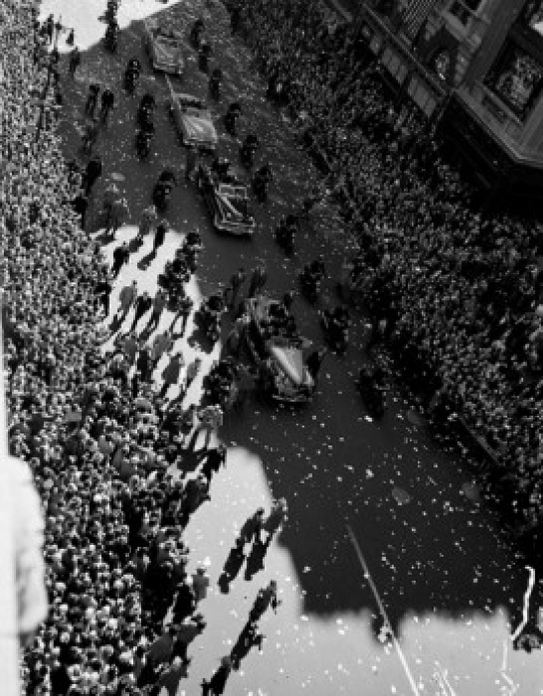 USA New York City General Douglas MacArthur parade in April 1951 Canvas Art - (24 x 36)