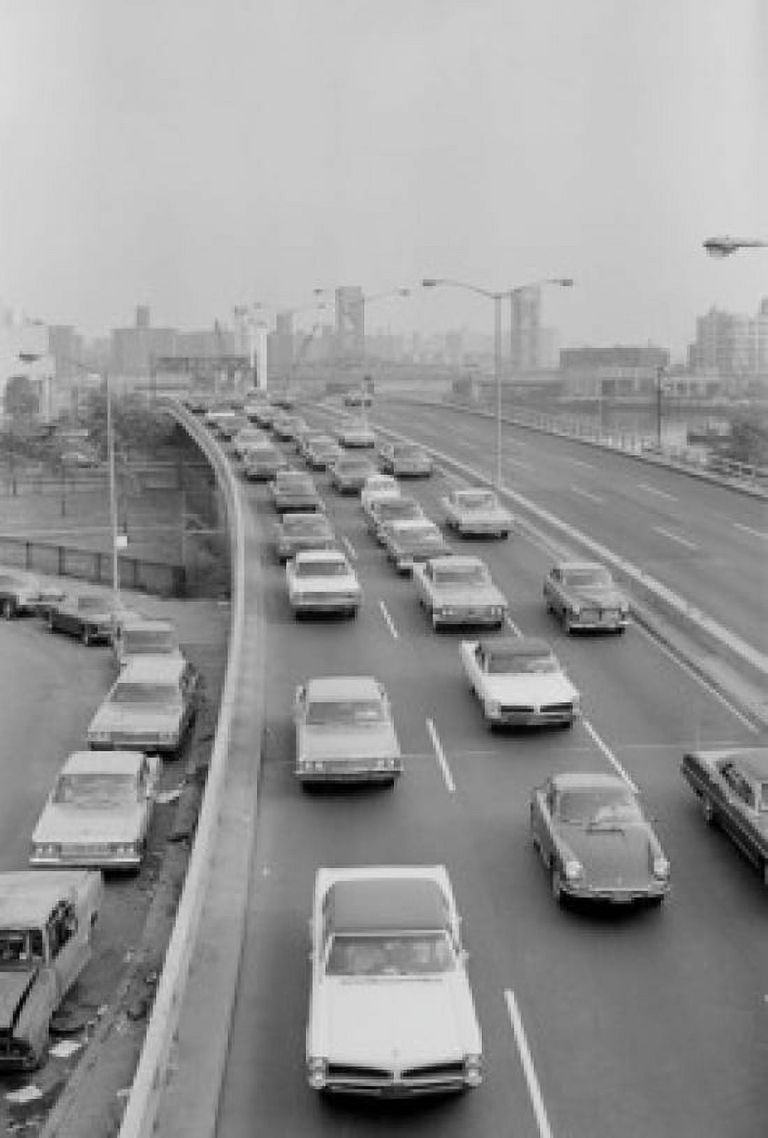 USA New York City Harlem River Drive traffic Canvas Art - (24 x 36)