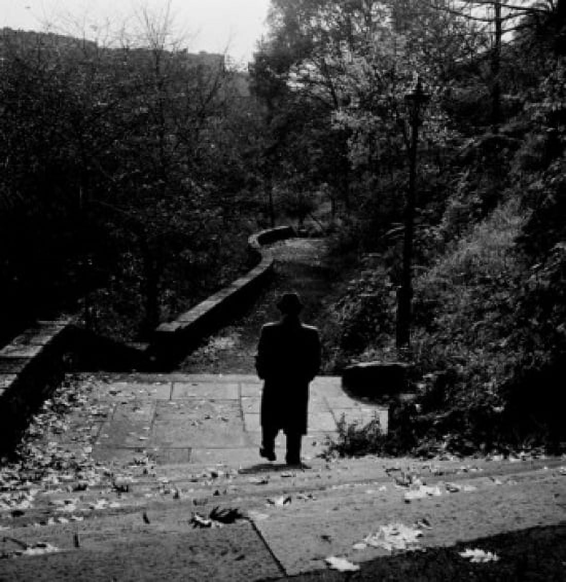 USA New York City Man walking down steps at Fort Croyden Park Canvas Art - (18 x 24)