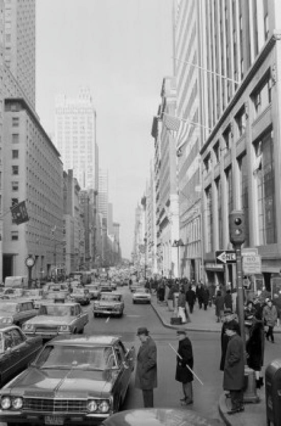 USA New York City Manhattan Fifth Avenue looking North Canvas Art - (24 x 36)