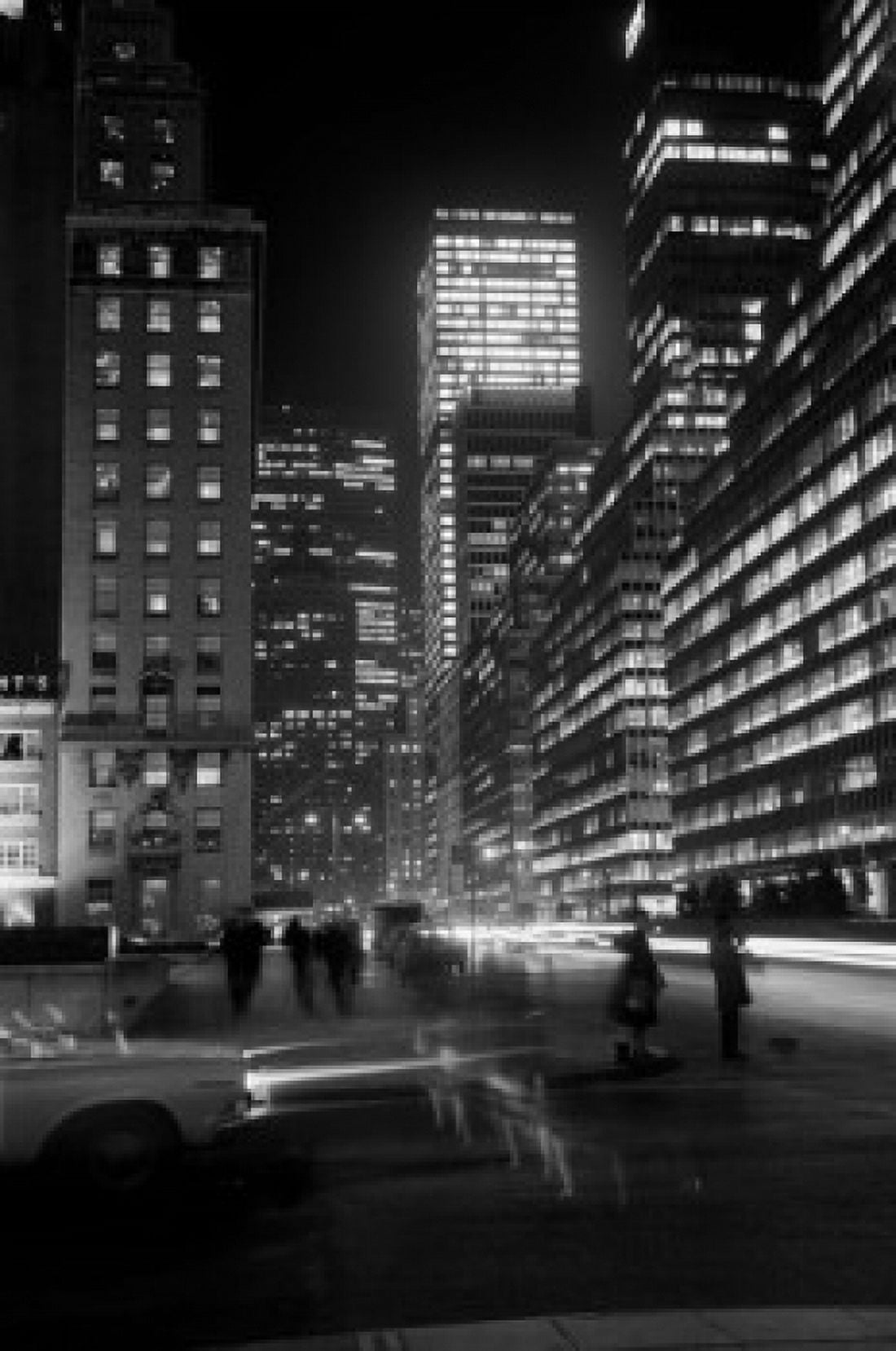 USA New York City Park Avenue street scene Canvas Art - (24 x 36)