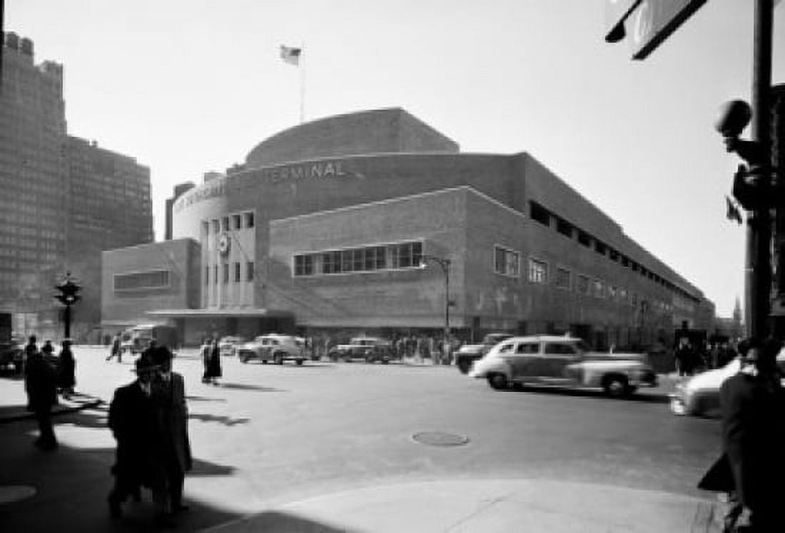 USA New York City Port Authority bus terminal Canvas Art - (24 x 36)